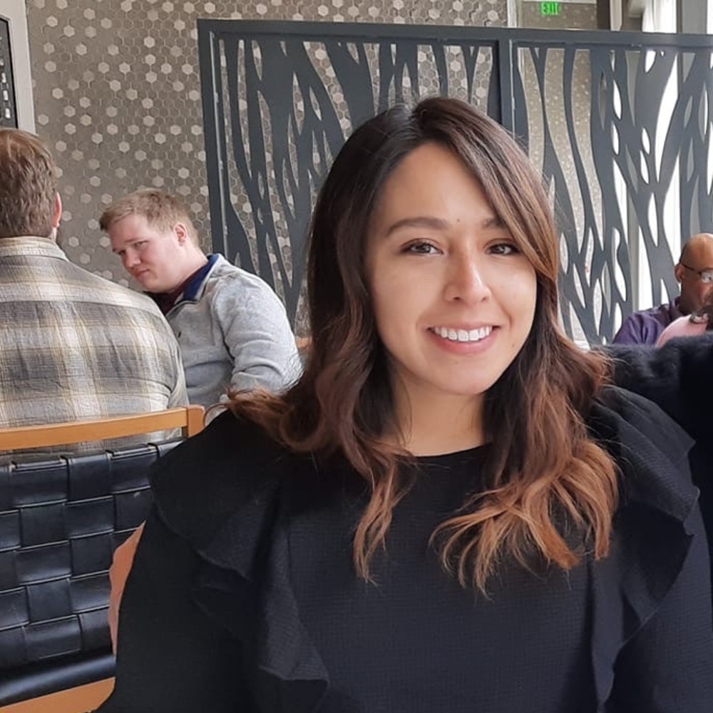 Meet your Posher, Carla